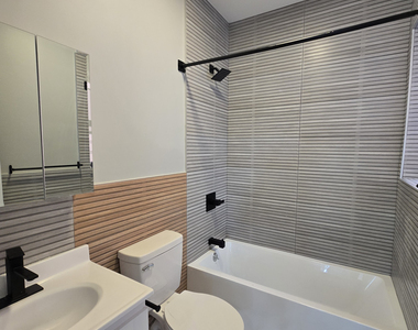 812 East 223rd Street - Photo Thumbnail 2