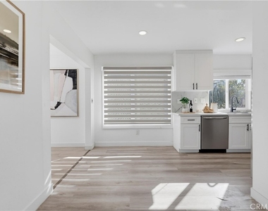 125 Campanita Court - Photo Thumbnail 25