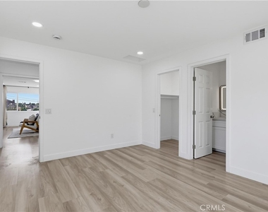 125 Campanita Court - Photo Thumbnail 49