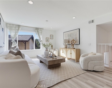 125 Campanita Court - Photo Thumbnail 8