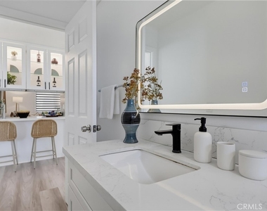 125 Campanita Court - Photo Thumbnail 18