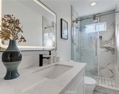 125 Campanita Court - Photo Thumbnail 17