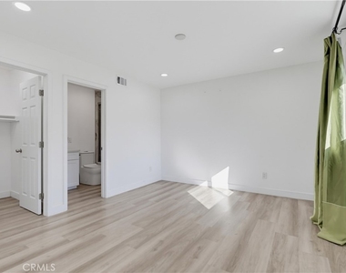 125 Campanita Court - Photo Thumbnail 47