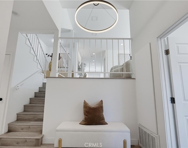 125 Campanita Court - Photo Thumbnail 3