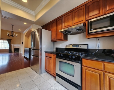 271 S Arroyo Drive - Photo Thumbnail 17