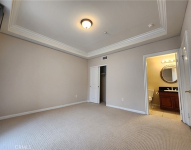271 S Arroyo Drive - Photo Thumbnail 7