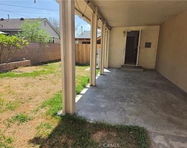 1695 James Pl - Photo Thumbnail 8