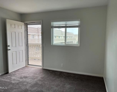 291 E Surfside Drive - Photo Thumbnail 20
