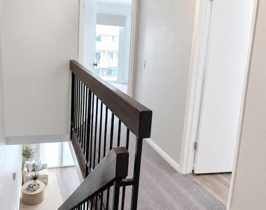 291 E Surfside Drive - Photo Thumbnail 18