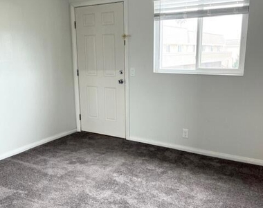 291 E Surfside Drive - Photo Thumbnail 21