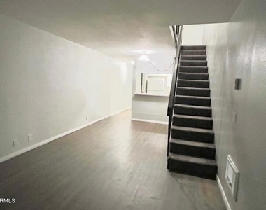 291 E Surfside Drive - Photo Thumbnail 11