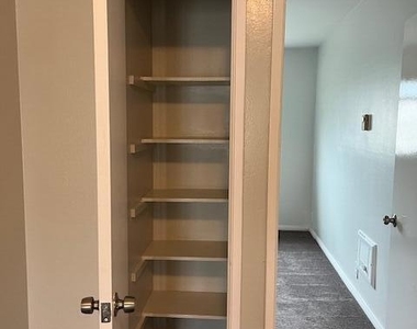 291 E Surfside Drive - Photo Thumbnail 19