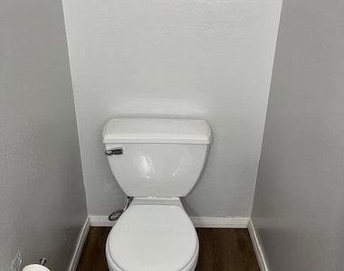 291 E Surfside Drive - Photo Thumbnail 8