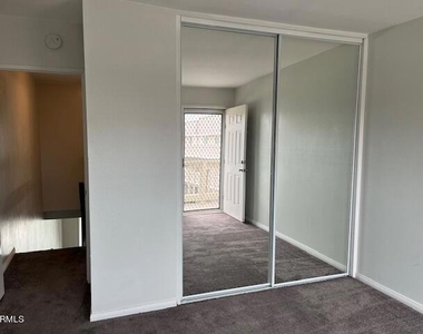 291 E Surfside Drive - Photo Thumbnail 30