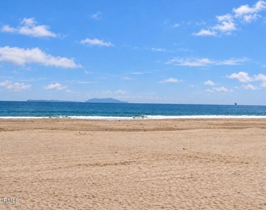 291 E Surfside Drive - Photo Thumbnail 16