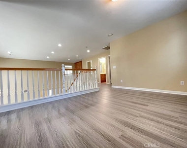 12761 Wild Horse Way - Photo Thumbnail 15