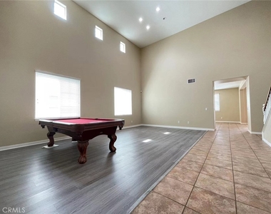 12761 Wild Horse Way - Photo Thumbnail 2