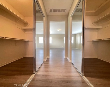 12761 Wild Horse Way - Photo Thumbnail 8
