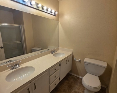 11271 Clemson - Photo Thumbnail 6