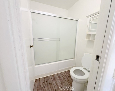 189 Linda Way - Photo Thumbnail 12