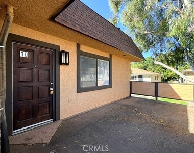 189 Linda Way - Photo Thumbnail 1