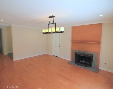 23951 Decorah Road - Photo Thumbnail 3