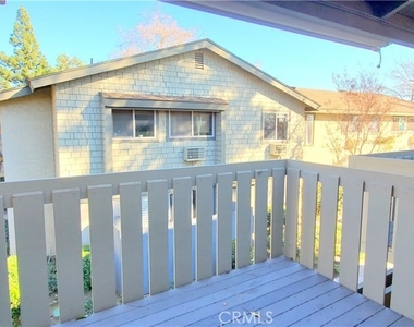 960 E Bonita Avenue - Photo Thumbnail 9