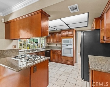 8557 Saddlecreek - Photo Thumbnail 2