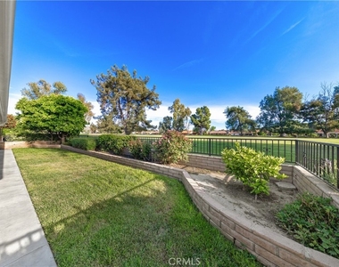 2095 Silver Oak Way - Photo Thumbnail 31