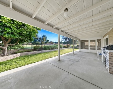 2095 Silver Oak Way - Photo Thumbnail 27