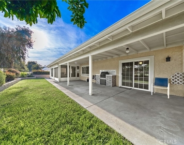 2095 Silver Oak Way - Photo Thumbnail 28