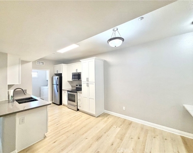 41410 Juniper Street - Photo Thumbnail 8