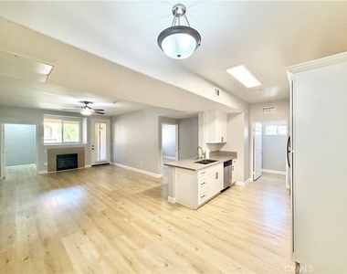 41410 Juniper Street - Photo Thumbnail 9