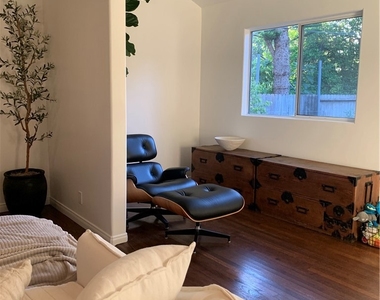 6500 Glade Avenue - Photo Thumbnail 7