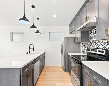 581 West Ave. 28 - Photo Thumbnail 2