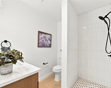 575 West Ave 28 - Photo Thumbnail 11