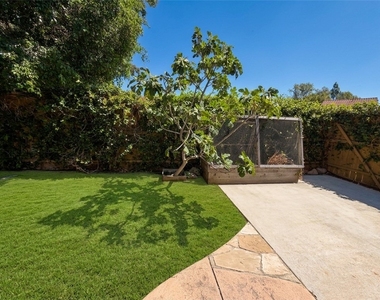 6691 Summerhill Court - Photo Thumbnail 18
