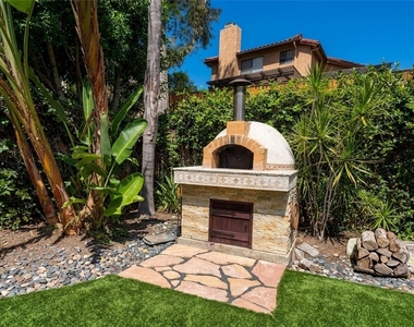 6691 Summerhill Court - Photo Thumbnail 16