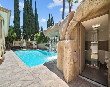 10544 Camarillo Street - Photo Thumbnail 42