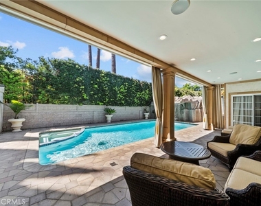 10544 Camarillo Street - Photo Thumbnail 36