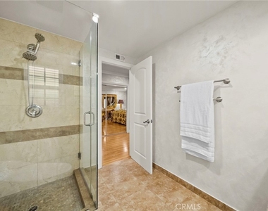 10544 Camarillo Street - Photo Thumbnail 22