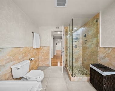 10544 Camarillo Street - Photo Thumbnail 33