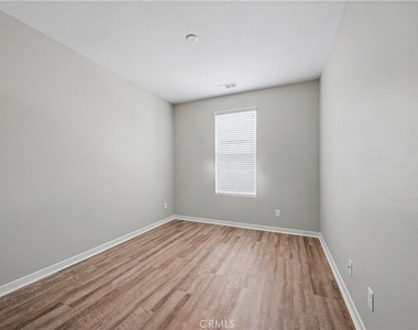 135 Farmhouse Drive - Photo Thumbnail 37