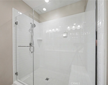 135 Farmhouse Drive - Photo Thumbnail 28