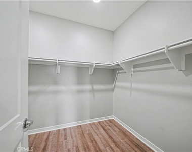 135 Farmhouse Drive - Photo Thumbnail 26