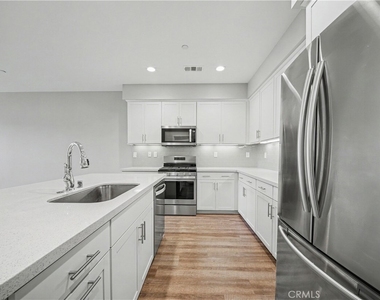 135 Farmhouse Drive - Photo Thumbnail 13