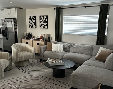 7833 Bothwell - Photo Thumbnail 1
