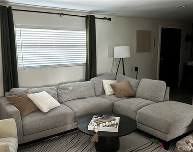 7833 Bothwell - Photo Thumbnail 10