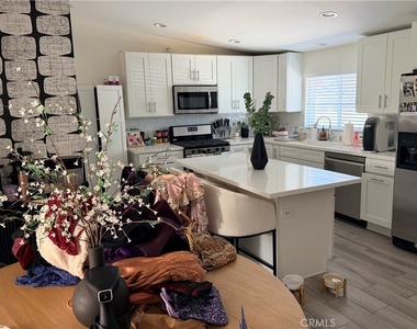 7833 Bothwell - Photo Thumbnail 30