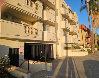 14343 Burbank Blvd. - Photo Thumbnail 1